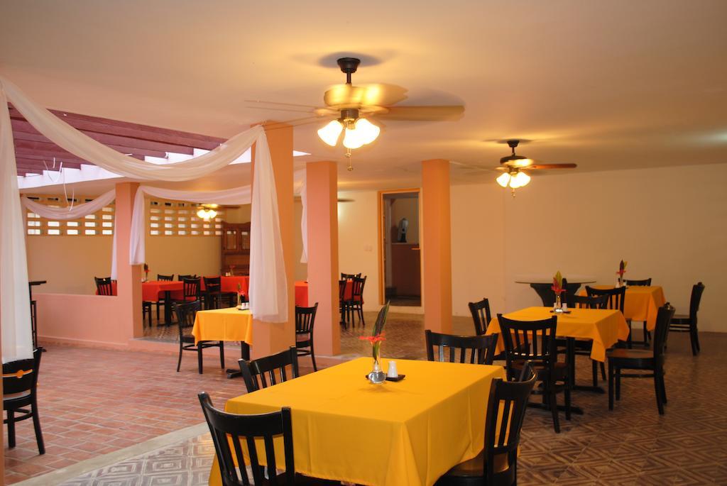 Hotel Imperial Cap-Haitien Exterior photo